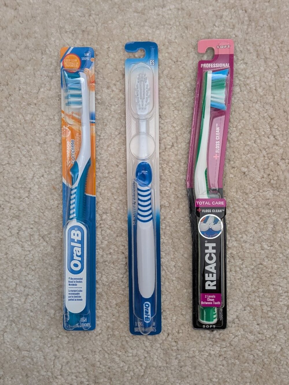 3 toothbrushes new nwot